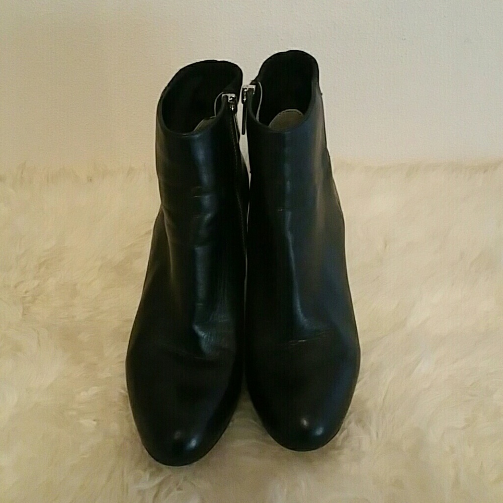 MK booties (T2)
